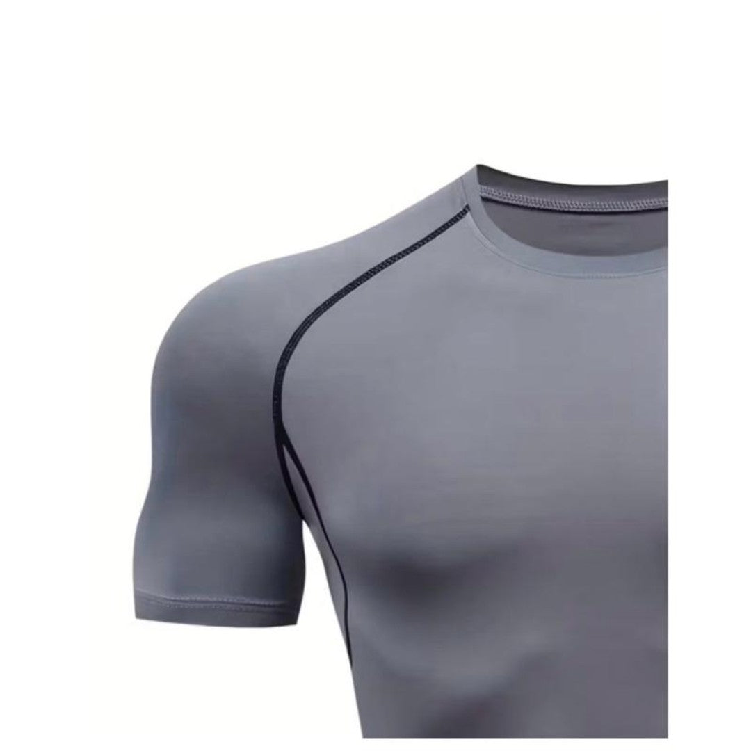 Blusa Masculina de Compressão Esportiva – Ideal para Academia | Envio Rápido e Estampa Central Moderna